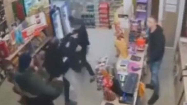 Столичната полиция изяснява случай на брутална агресия в денонощен магазин