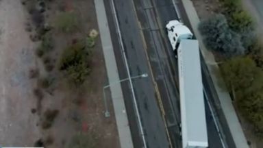 Камион в САЩ измина 130 километра без шофьор (видео)