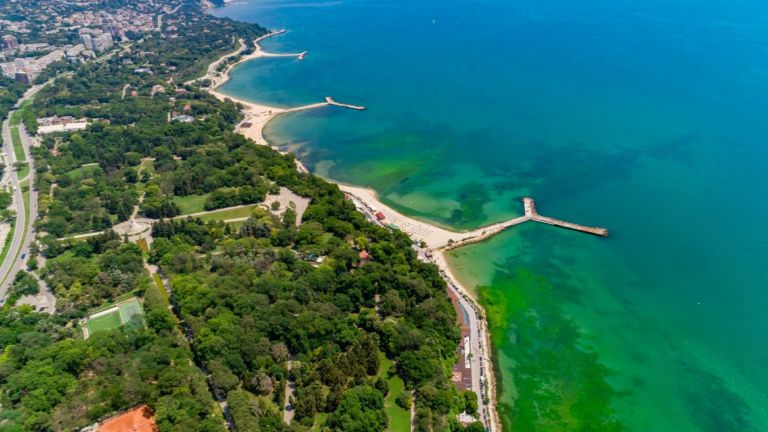 Екипажът на български кораб под малтийски флаг е с коронавирус,