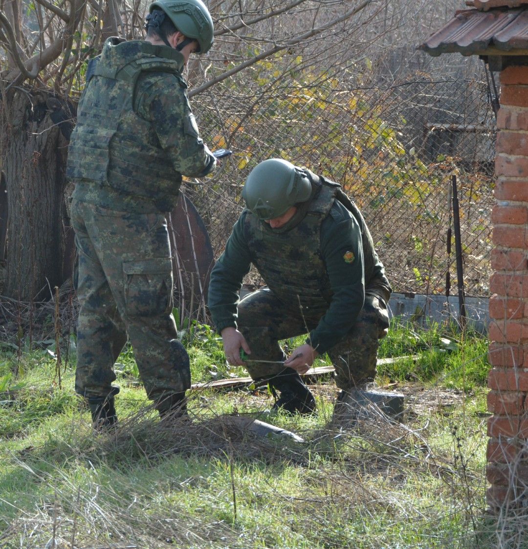 Намереният в двора на селска къща боеприпас бе обезвреден и унищожен от сапьори от хасковско поделение