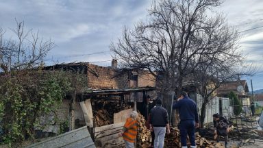 Пожарът в Търговище взе човешка жертва Починал е 88 годишен мъж