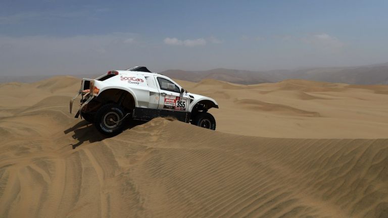 Terrorist investigation investigates Dakar rally blast, seriously injures French pilot