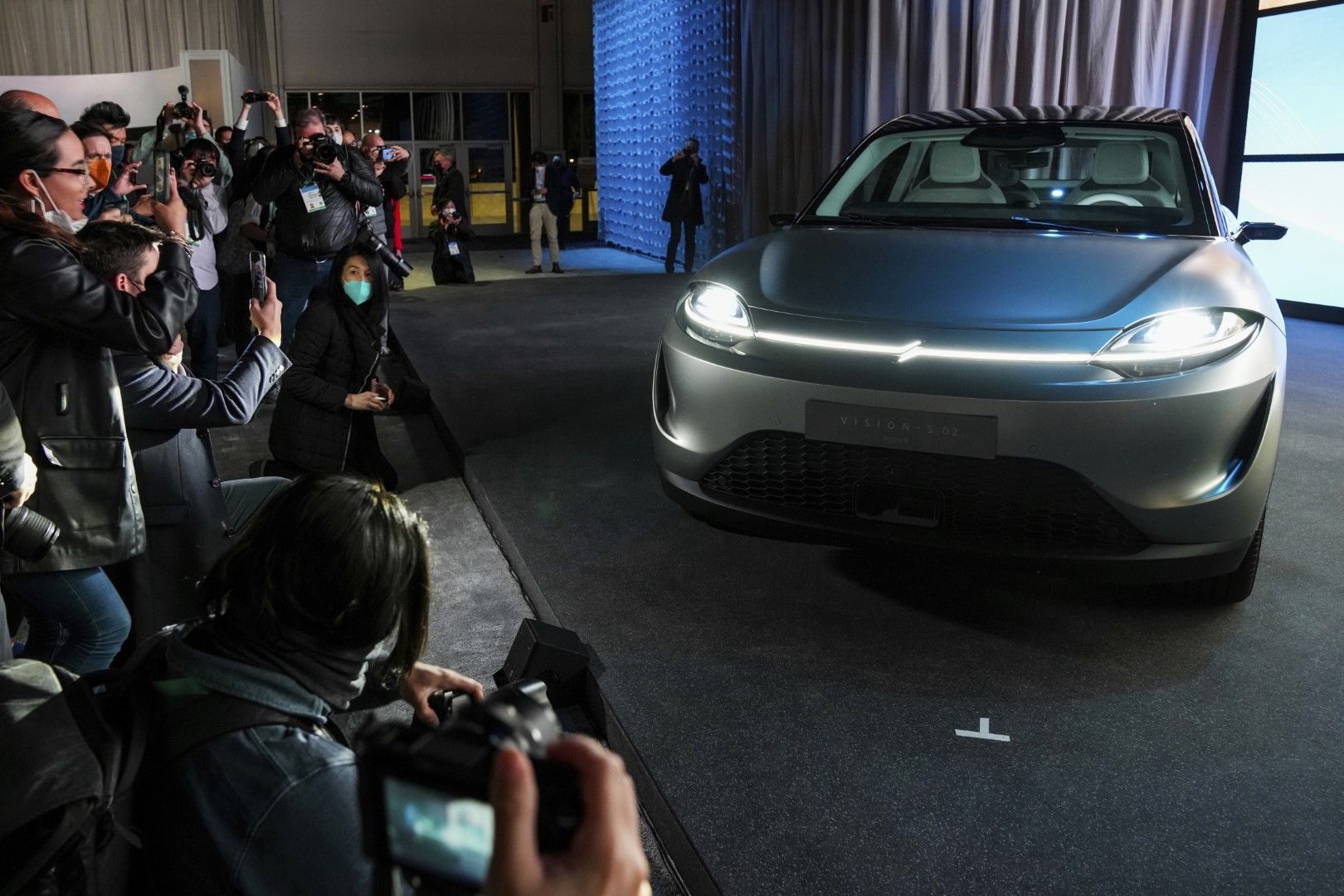 Електрическият SUV Sony Vision-S 02 дебютира по време на пресконференцията на Sony на технологичното изложение CES, вторник, 4 януари 2022 г., в Лас Вегас