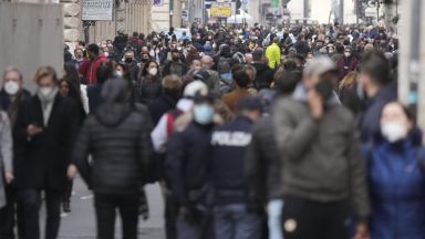 Италианското правителство наложи задължителна ваксинация срещу ковид на хората на