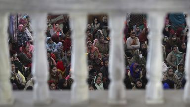 Трима души бяха арестувани в Индия по подозрения за връзки