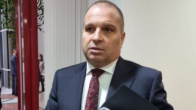 Във всички договори Автомагистрали ЕАД свързани със строежа на магистрала