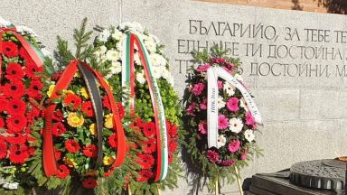 Държавата и официалните власти не почетоха паметта на жертвите от