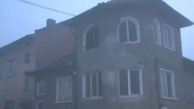Направен бе ударен ремонт на къщата в Белица в която