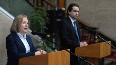 Министрите Надежда Йорданова и Божидар Божанов : Няма теч на данни от БУЛСТАТ