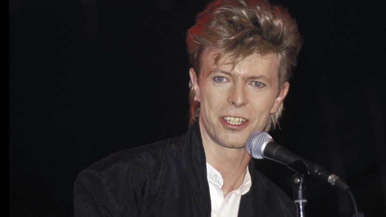 Дъщерята на Дейвид Боуи: Насилствено ме изпратиха на терапия, докато баща ми умираше