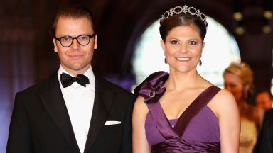 Съпругът на шведската принцеса Виктория отново се зарази с новия коронавирус