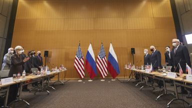 САЩ не бива да действат с илюзията че Русия се