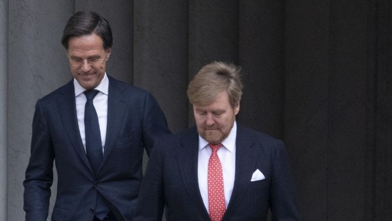 Четвъртото правителство на премиера на Нидерландия Марк Рюте днес положи