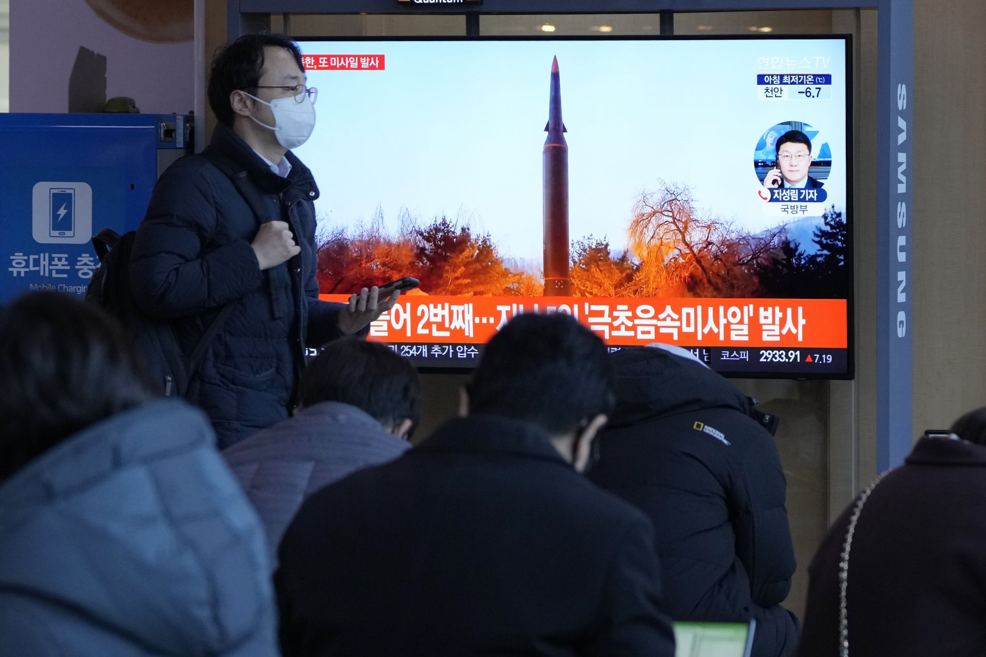  Реакцията на Сеул идва, след като Северна Корея изстреля нещо, което изглежда като балистична ракета в източното си море