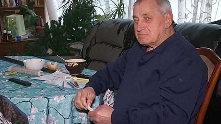 76-годишният Йордан Недев живее от месеци на улицата, след като