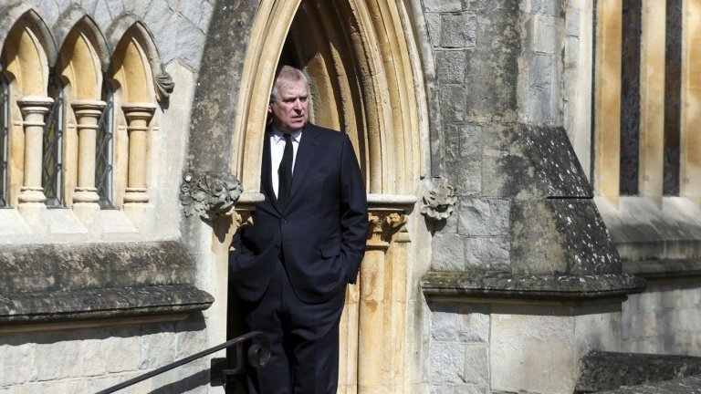 Арестуваха принц Андрю заради престъпление в полза на Епстийн