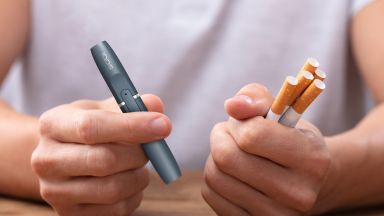 Удрят с нов акциз нагреваемите тютюневи изделия и най-евтините цигари
