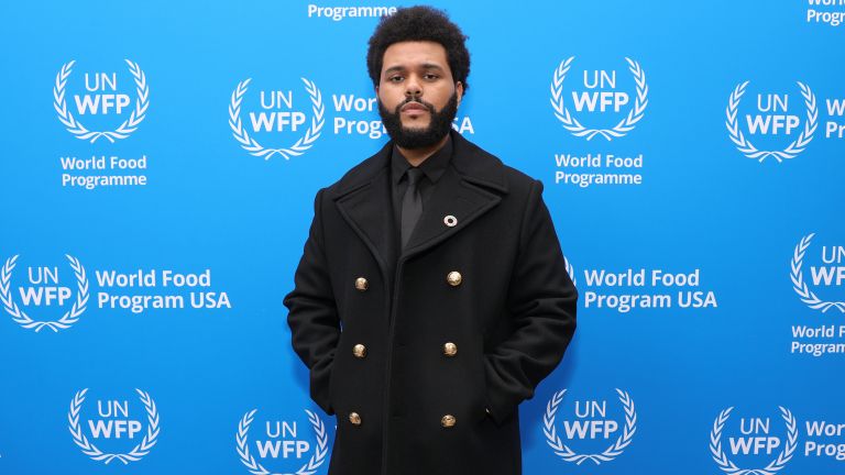 The Weeknd interrupted his California concert in the middle, announced that he experienced shed his voice