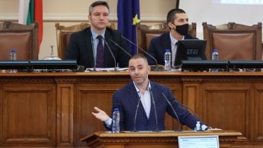 Правителството закъсня с мерките за овладяване на енергийната криза и