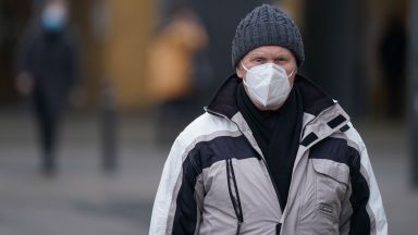 Забравенете за платнените маски които се използват масово у нас