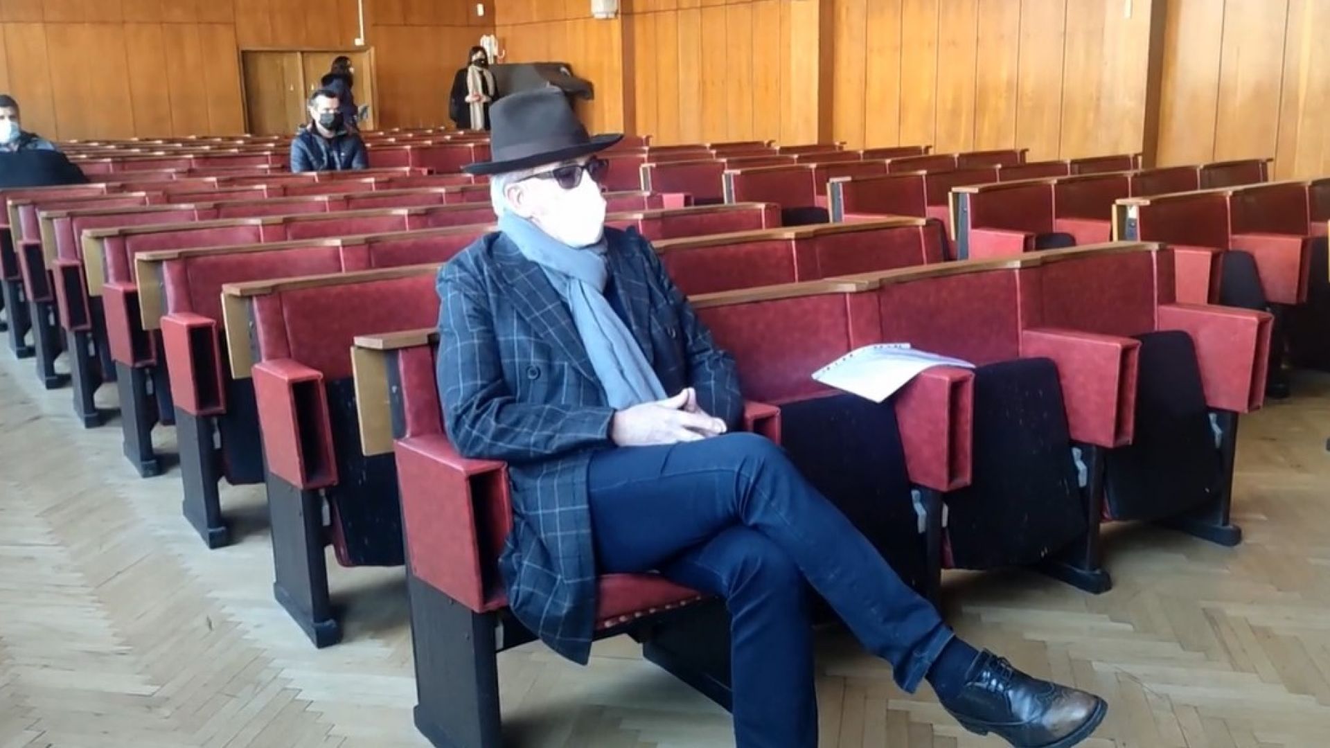 Делото срещу Лютви Местан бе отложено заради болни адвокати