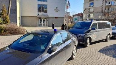 Служители на дирекция Противодействие на корупцията започнаха днес проверка в