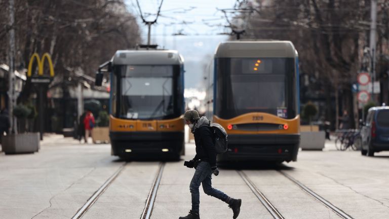 Трамвай е блъснал 15-годишна ученичка в столицата в късния следобед.