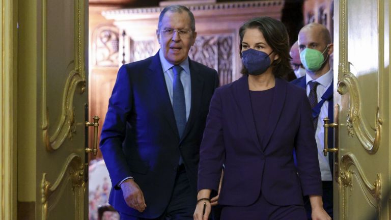 Русия не смята да изтегля войските си от границата с