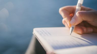 Преценям антиваксър и изчегъртване са най употребяваните думи на 2021 г