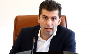 Кабинетът прави 6-месечен план за реални постижения със Скопие