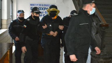 Обвинените за жестокото убийство на русенската аптекарка Еранухи Пехливанян Гарабед