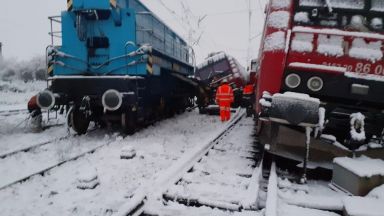 Два товарни влака се блъснаха на гара "Илиянци" в София