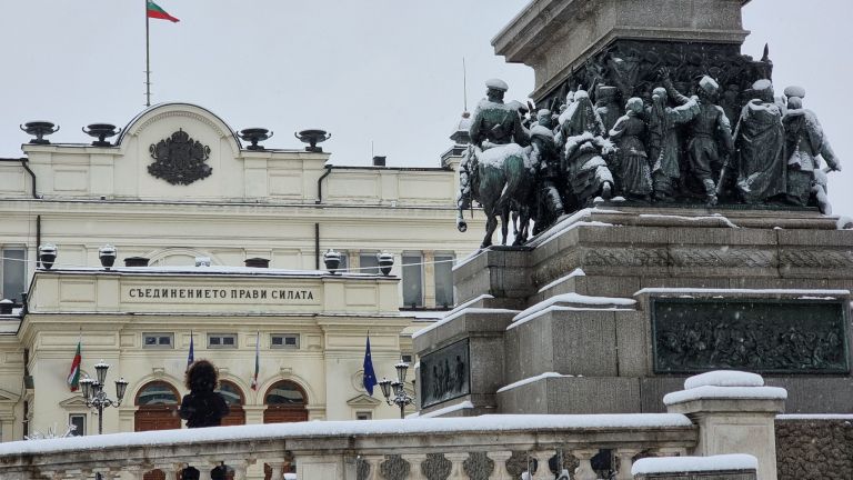 ГЕРБ-СДС поиска в парламента да бъдат поканени министър-председателят, министърът на