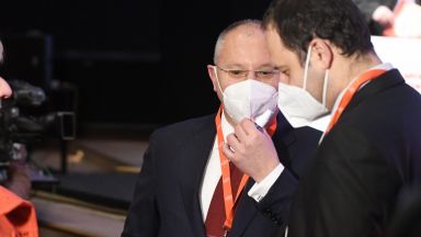 Президентът на ПЕС Сергей Станишев заяви че е разтревожен от