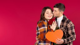 3 проблема, с които ще трябва да се справите, ако се влюбите във Водолей