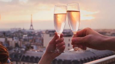 Пътуване за двама: 10 романтични места в Париж