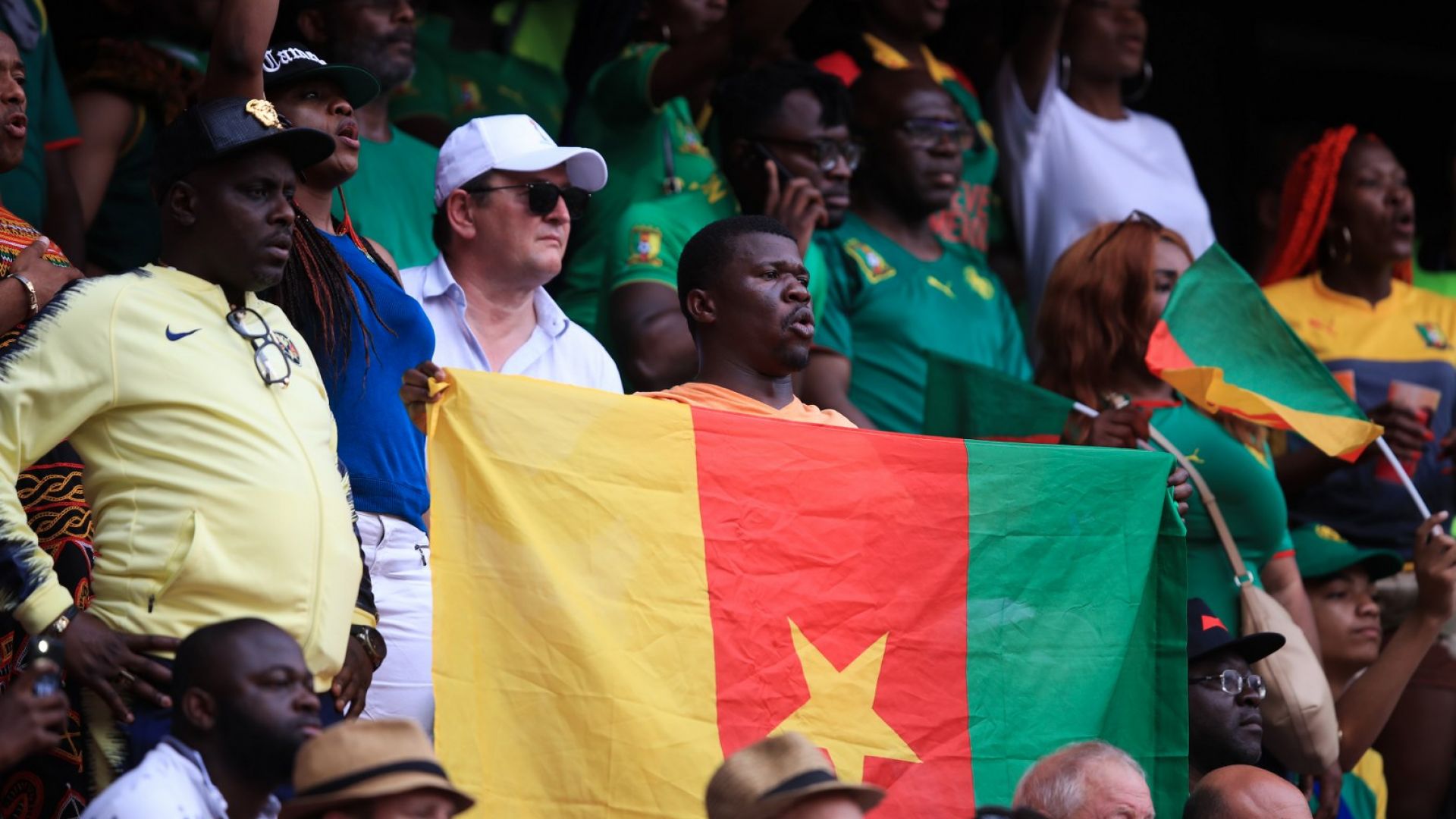 Разказ от първо лице за трагедията с премазаните фенове в Камерун