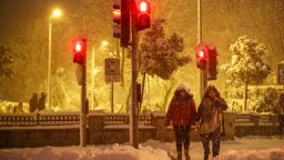 Обилни снеговалежи блокираха транспорта в Гърция и Турция