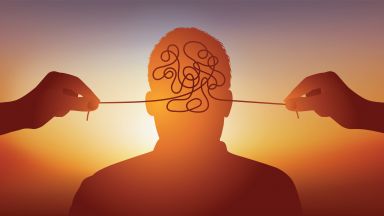 Представете си рехава гора по време на буря Вятърът шиба