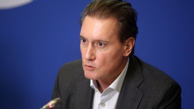 От 6 членния екипаж читирима души вече бяха освободени остават задържани