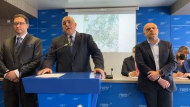 Лидерът на ГЕРБ събра на среща в централата спешно депутатите