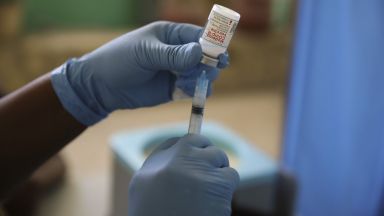 "Модерна" поиска спешно прилагане на втора бустерна доза ваксина за всички пълнолетни