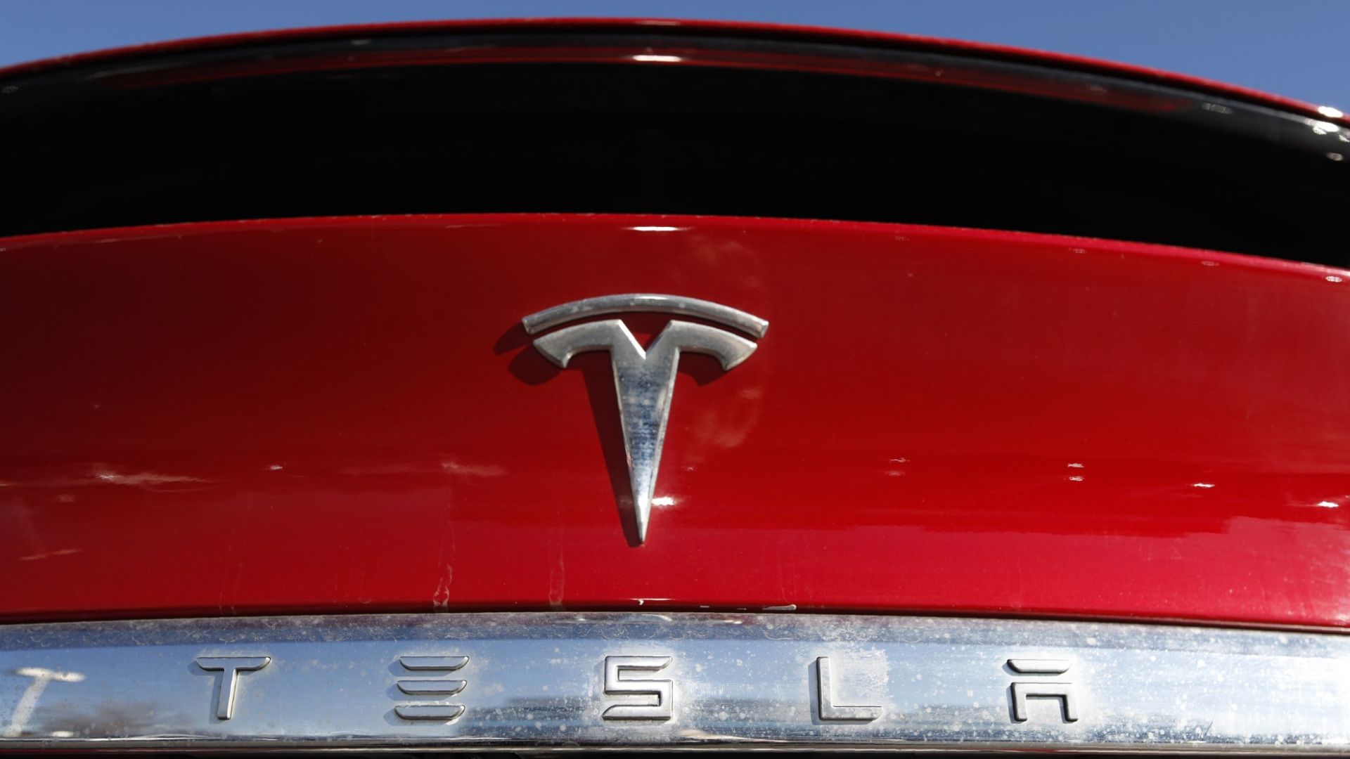 Tesla представя първите си електромобили Model Y, произведени в Германия 