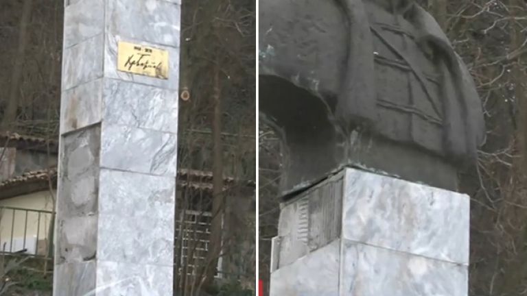 Неизвестни вандали изкъртиха част от паметника на поета-революционер Христо Ботев,