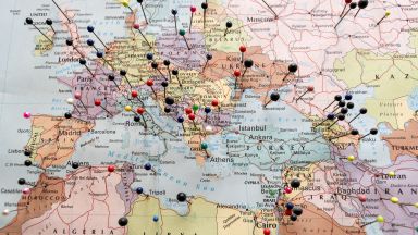 Основната сесия Оръжейното използване на историята и социалните медии ще