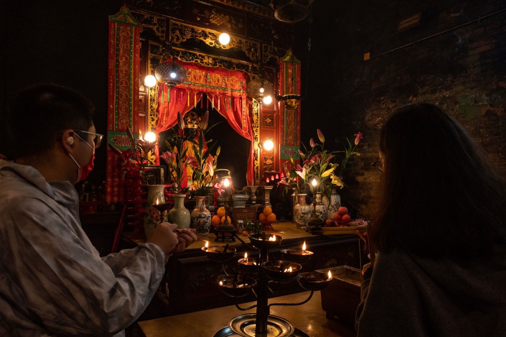 Вярващи в Хонконг отправят молитвите си по случай наближаващата Китайска нова година