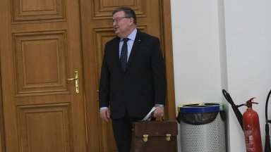 Държавната комисия по сигурността на информацията ДКСИ е отменила решението