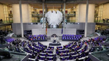 Бундестагът пренасочва към зелени проекти €60 млрд. евро от бюджета за борба с пандемията