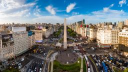 Аржентина сключи сделка с МВФ за дълга си