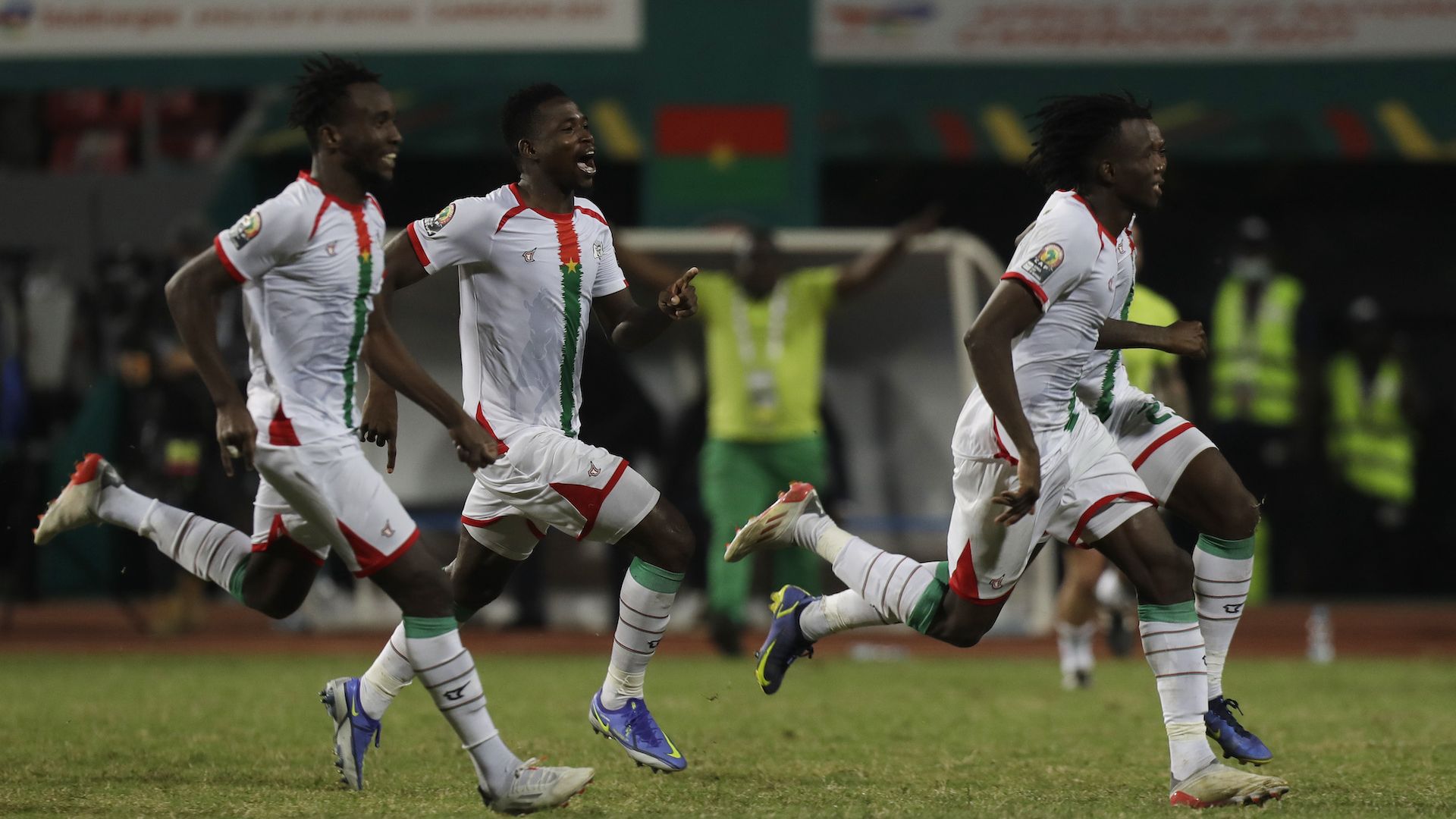 Победен гол на 19-годишен накара Буркина Фасо да забрави за преврата